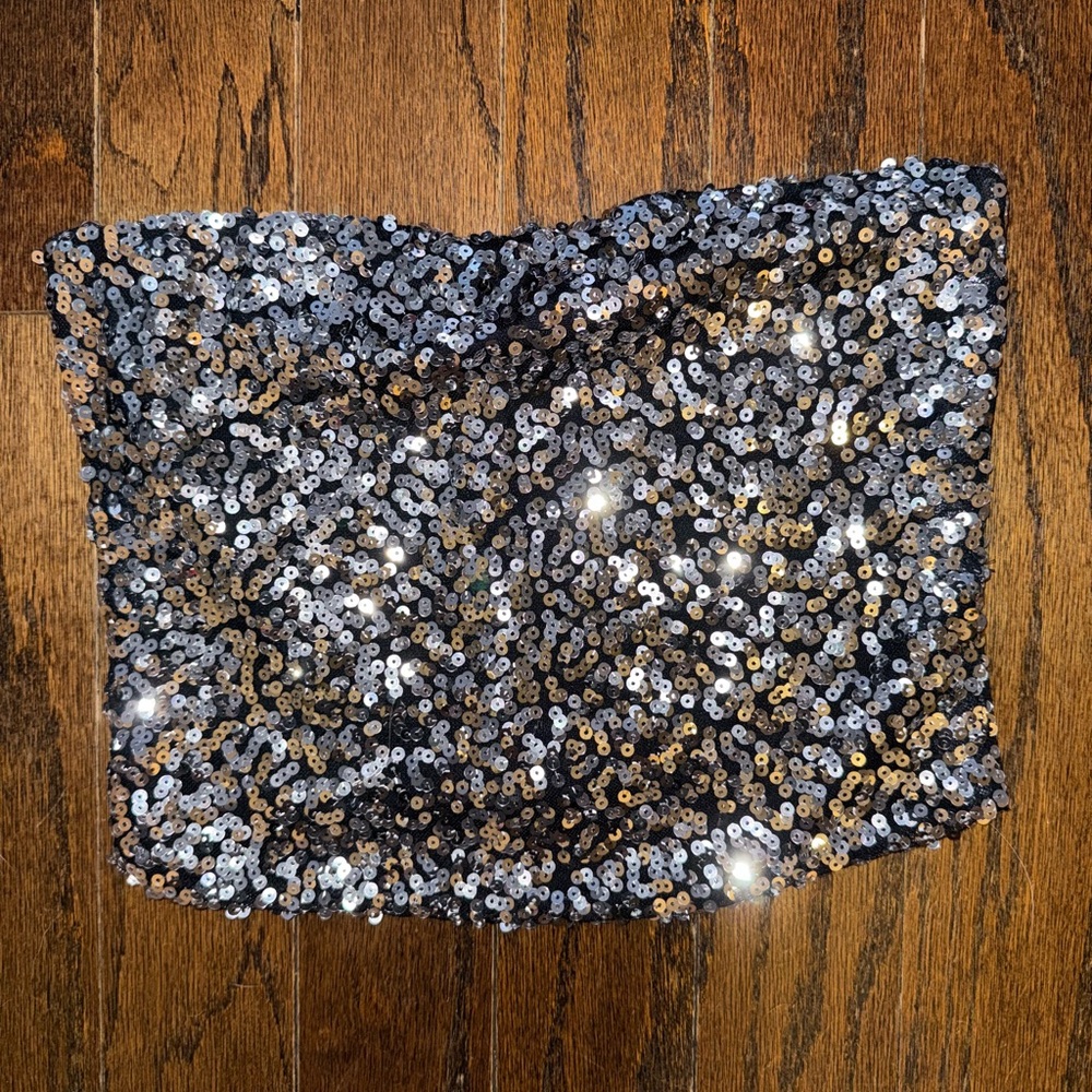 Charlotte Russe Sequin Crop Top in Silver and Gold